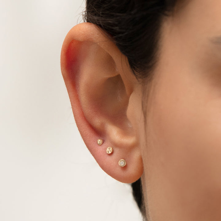 Nura Mini Nugget Flat Back Piercing Stud