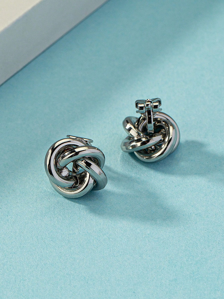 Classic Silver Twisted Geometric Metal Ear Clips (Non-Piercing)
