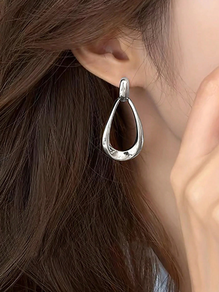 Elegant Silver Geometric Drop Earrings – Stylish Jewelry for Daily Wear, Parties & Vacations