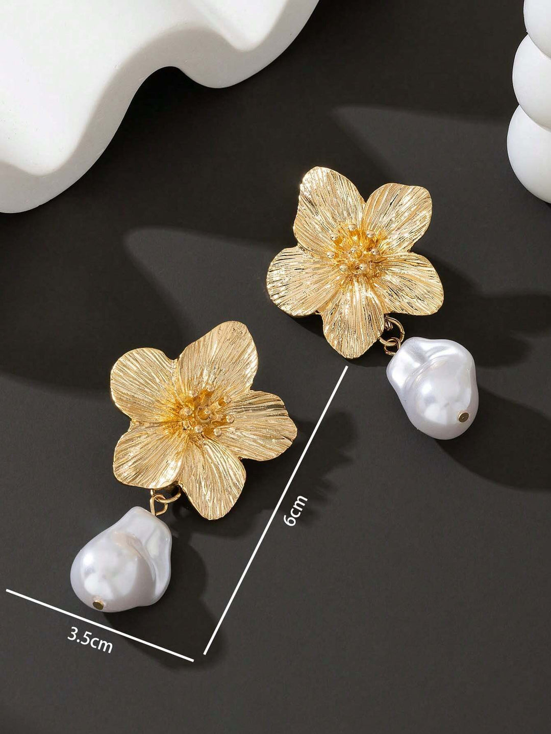 Floral Faux Pearl Stud Earrings - Golden Dopamine-Inspired