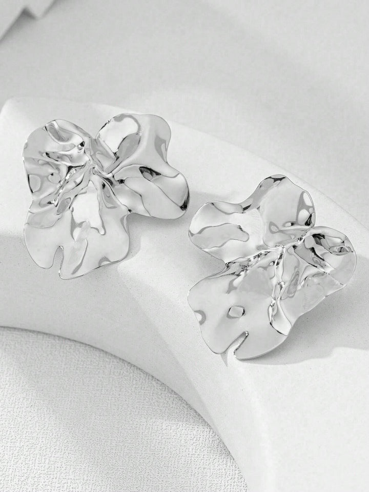 Geometric Chic Iron Stud Earrings for Women - Silver