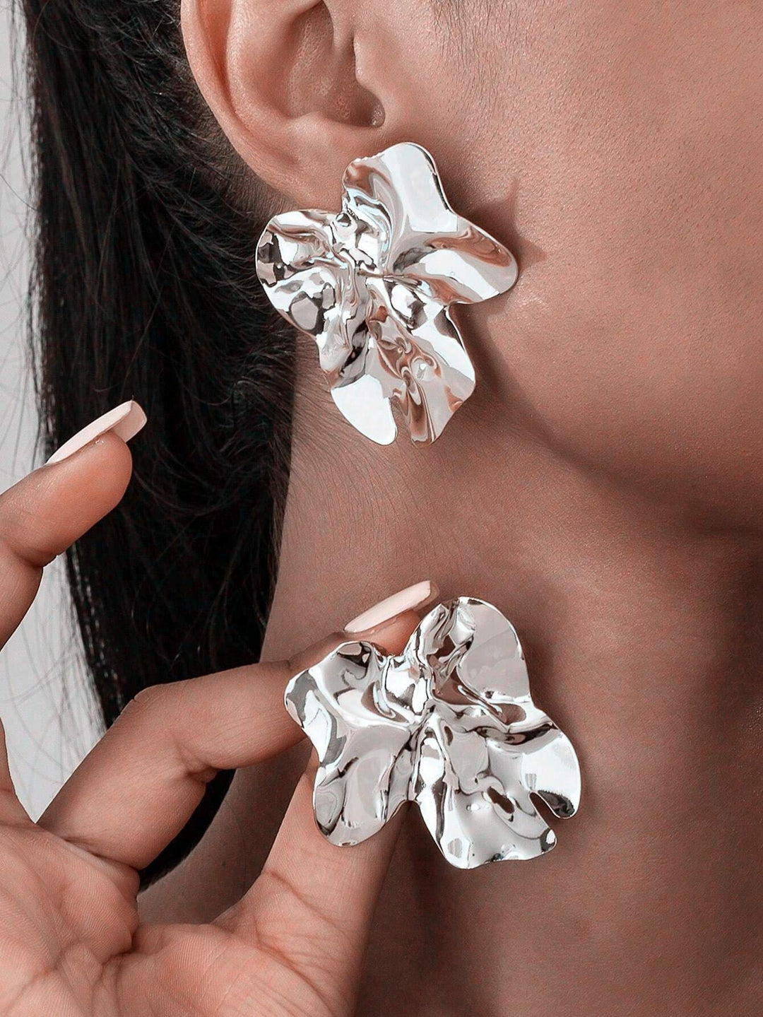 Geometric Chic Iron Stud Earrings for Women - Silver