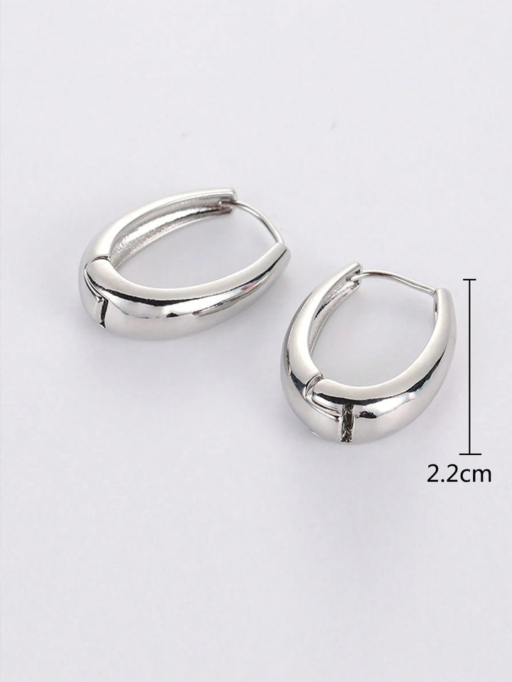 Elegant Minimalist Silver Hoop Earrings – Sunflower Seed Design