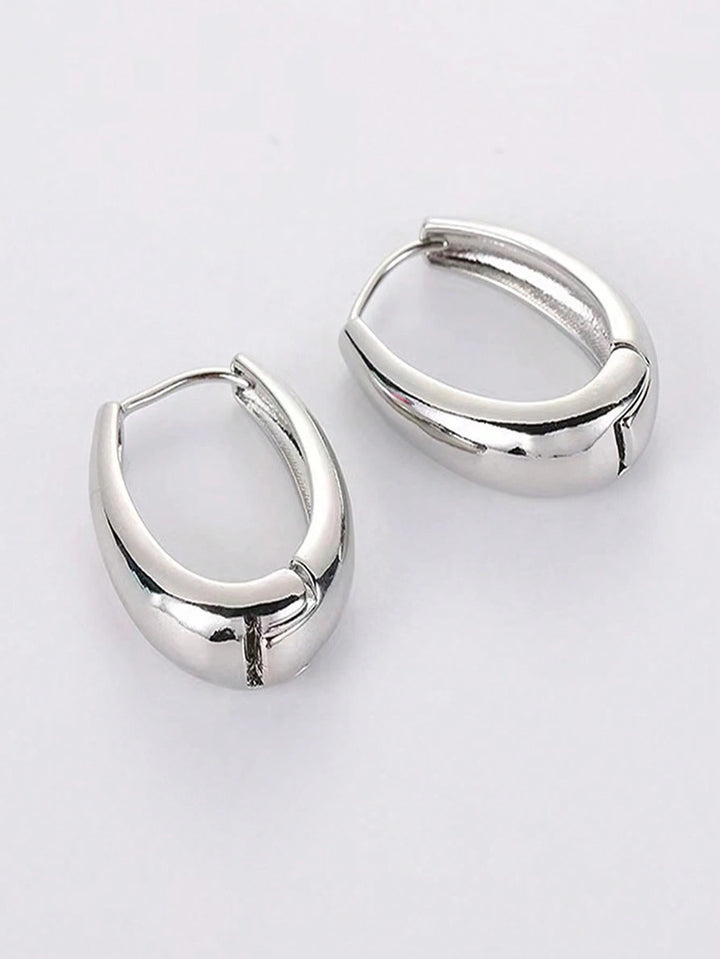 Elegant Minimalist Silver Hoop Earrings – Sunflower Seed Design