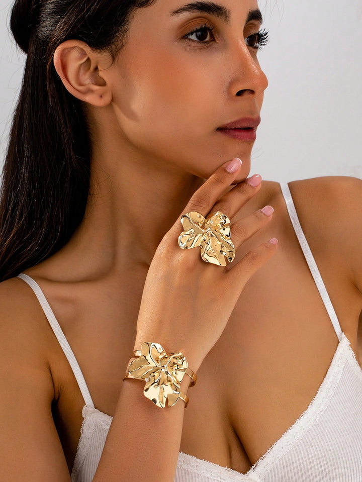 Elegant 4-Petal Bracelet & Ring Set for Women - Minimalist Everyday Jewelry