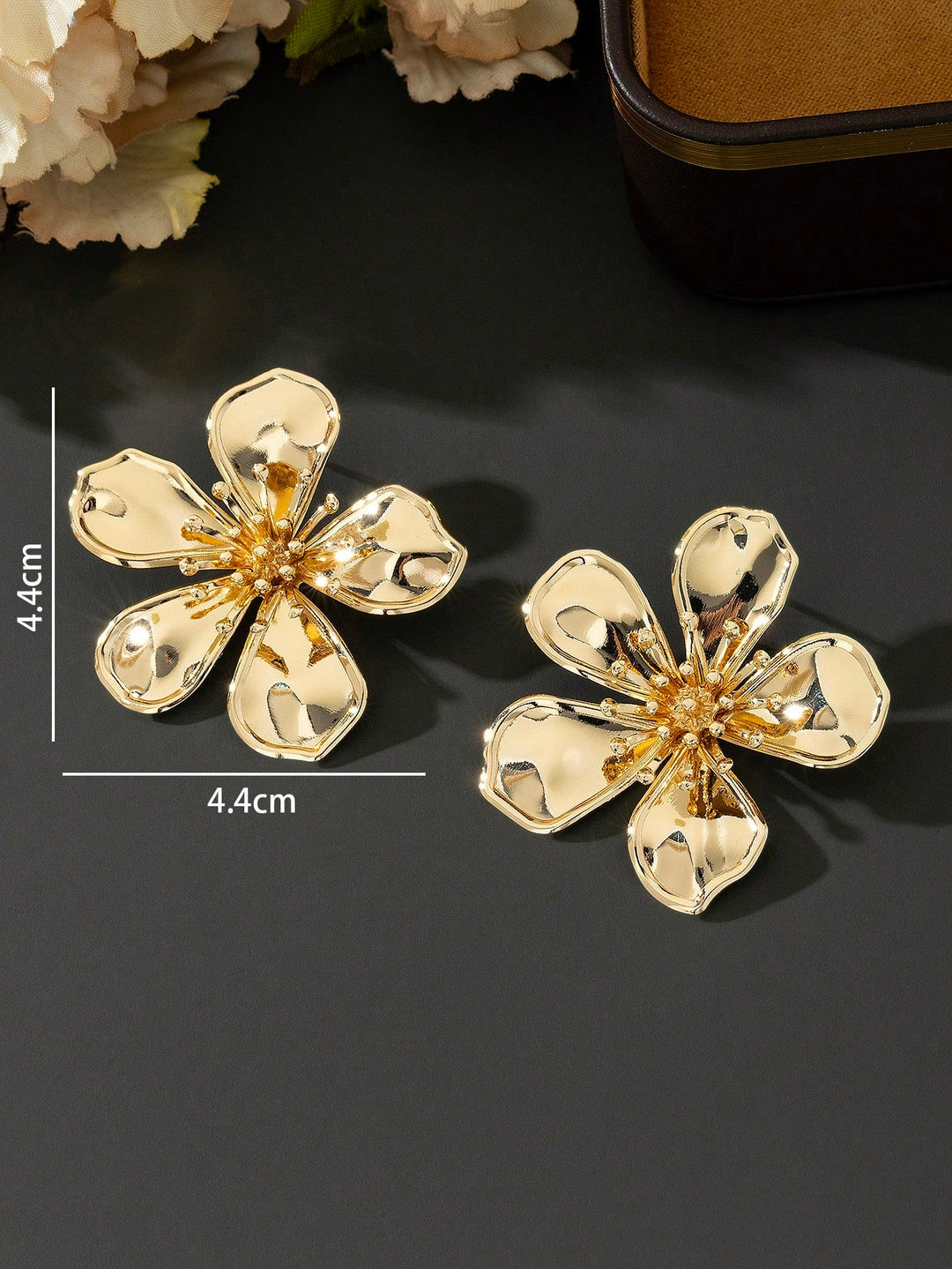 5-Petal Flower Stud Earrings for Women - Vintage Palace Style