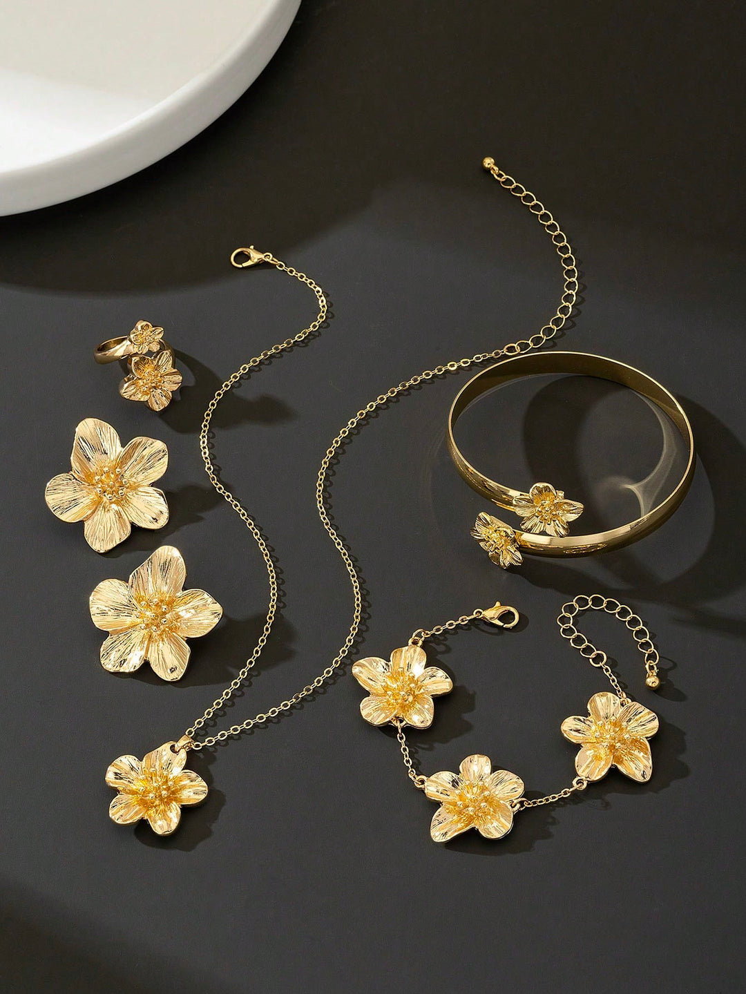 5-Piece Women’s Jewelry Set | Delicate 5-Petaled Flower Design