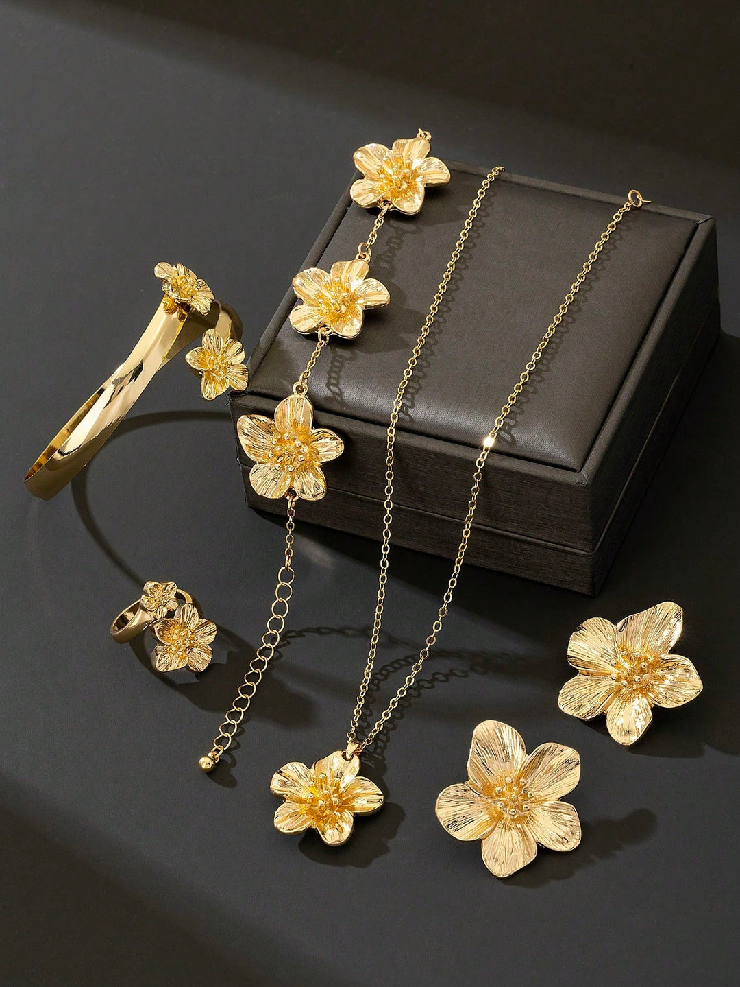 5-Piece Women’s Jewelry Set | Delicate 5-Petaled Flower Design