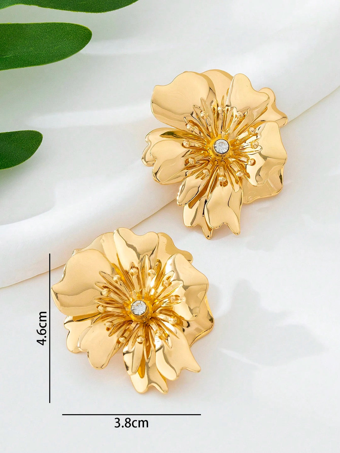 Vintage Asymmetrical Flower Shaped Rhinestone Stud Earrings for Women