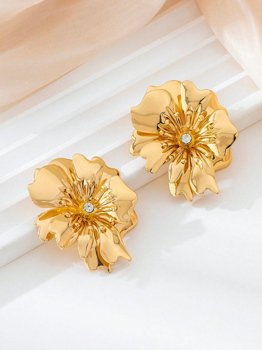 Vintage Asymmetrical Flower Shaped Rhinestone Stud Earrings for Women