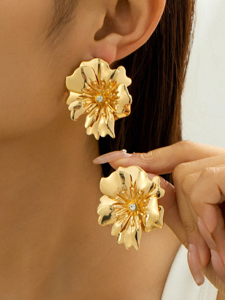 Vintage Asymmetrical Flower Shaped Rhinestone Stud Earrings for Women