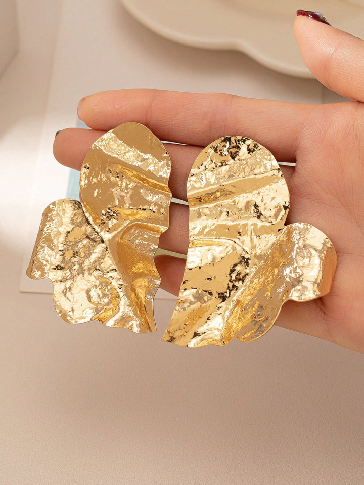 Geometric Heart-Shaped Fashion Metal Stud Earrings - European & American Style