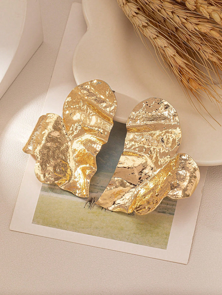 Geometric Heart-Shaped Fashion Metal Stud Earrings - European & American Style