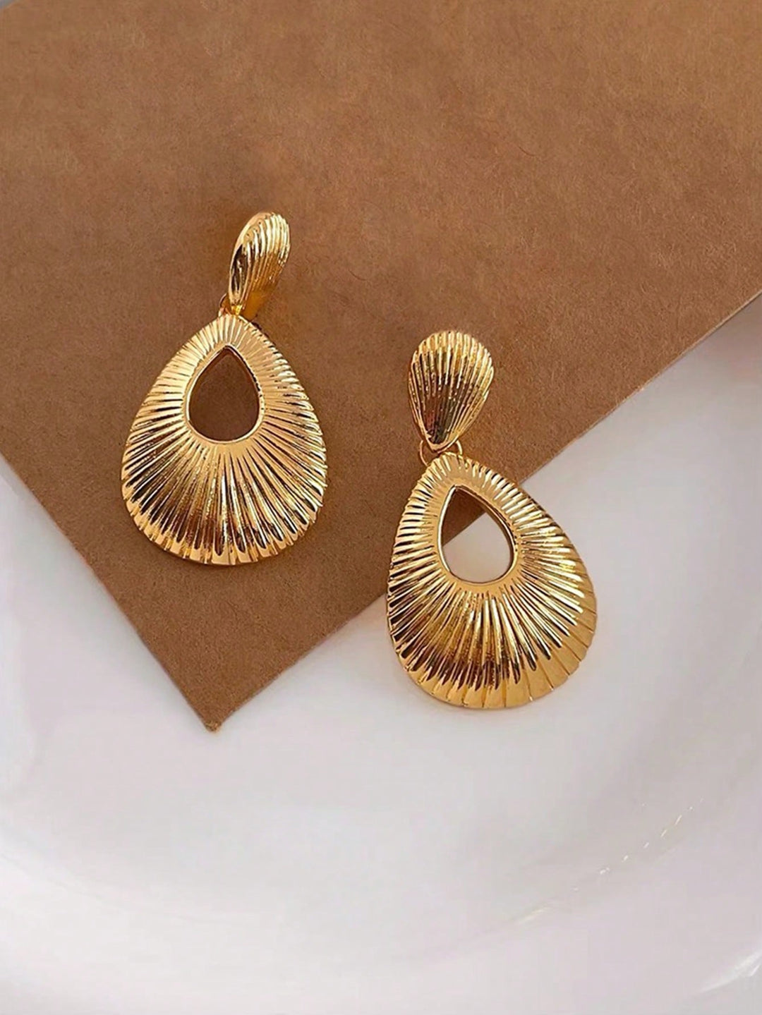 Minimalist French Geometric Earrings – Fashionable Luxury Jewelry for Women