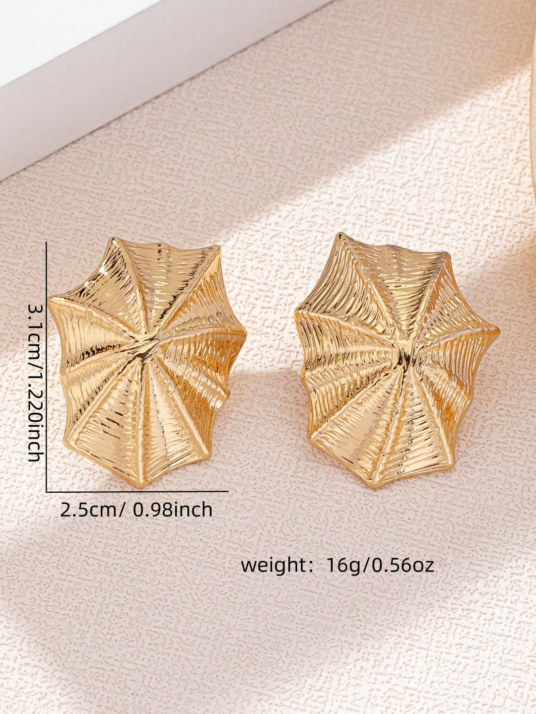 Geometric Starburst Design Stud Earrings for Women