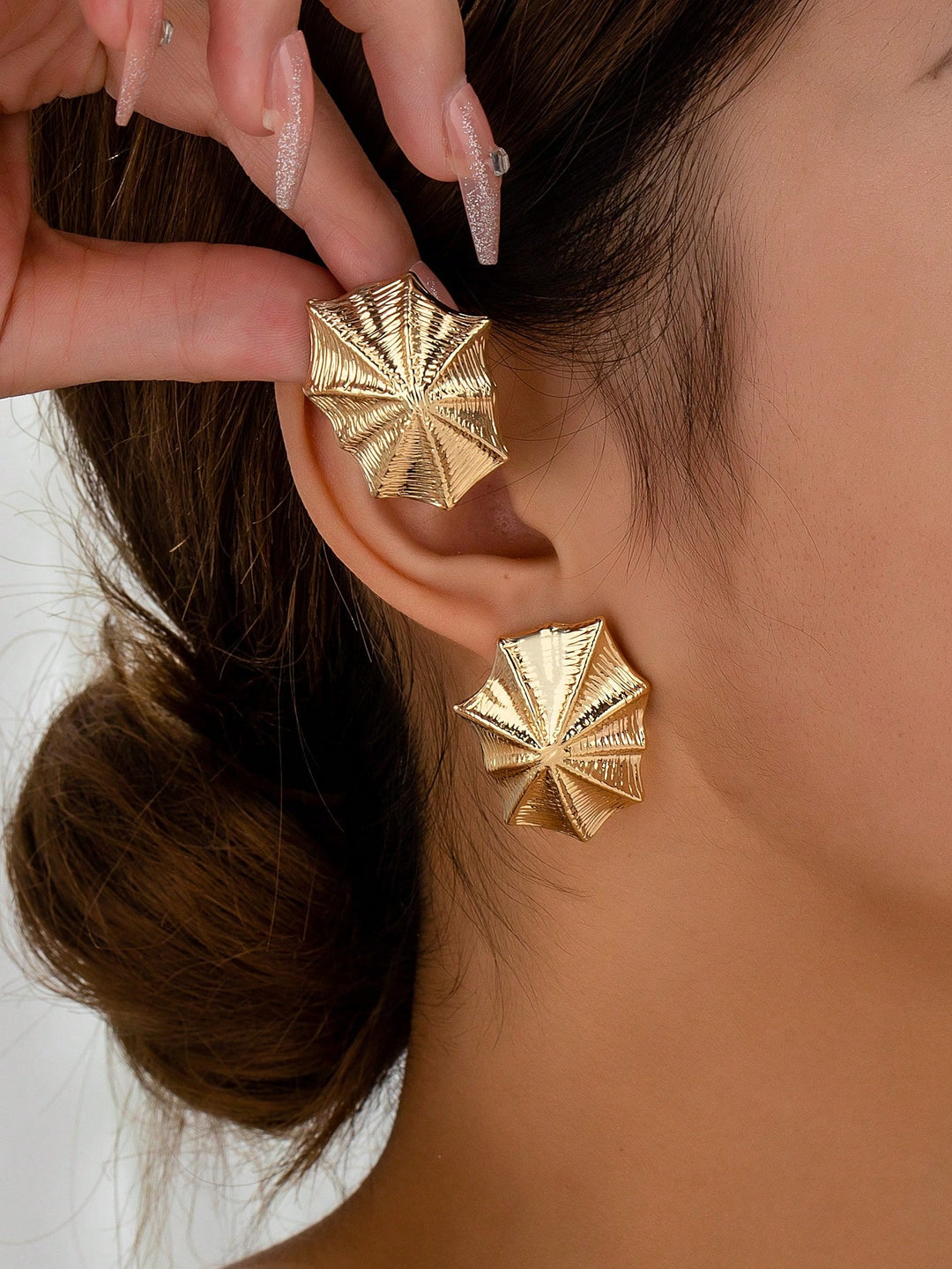 Geometric Starburst Design Stud Earrings for Women