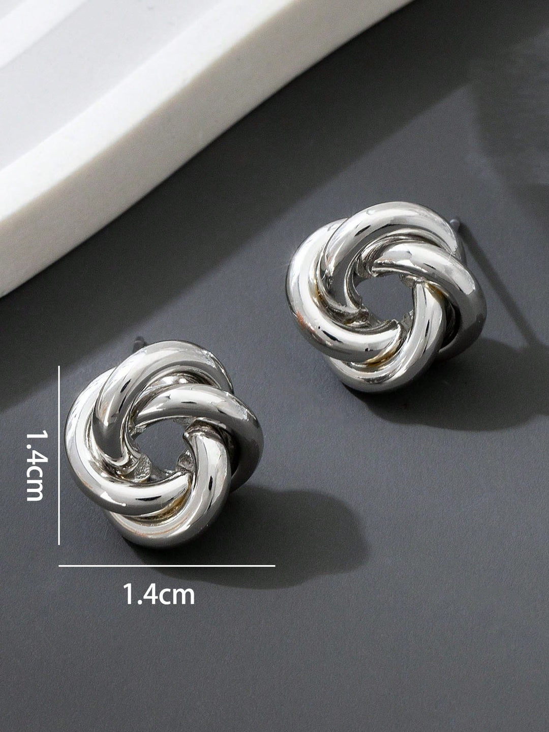 Stylish Twisted Metal Minimalist Geometric Silver Twist Clip-On Earrings (Non-Piercing)