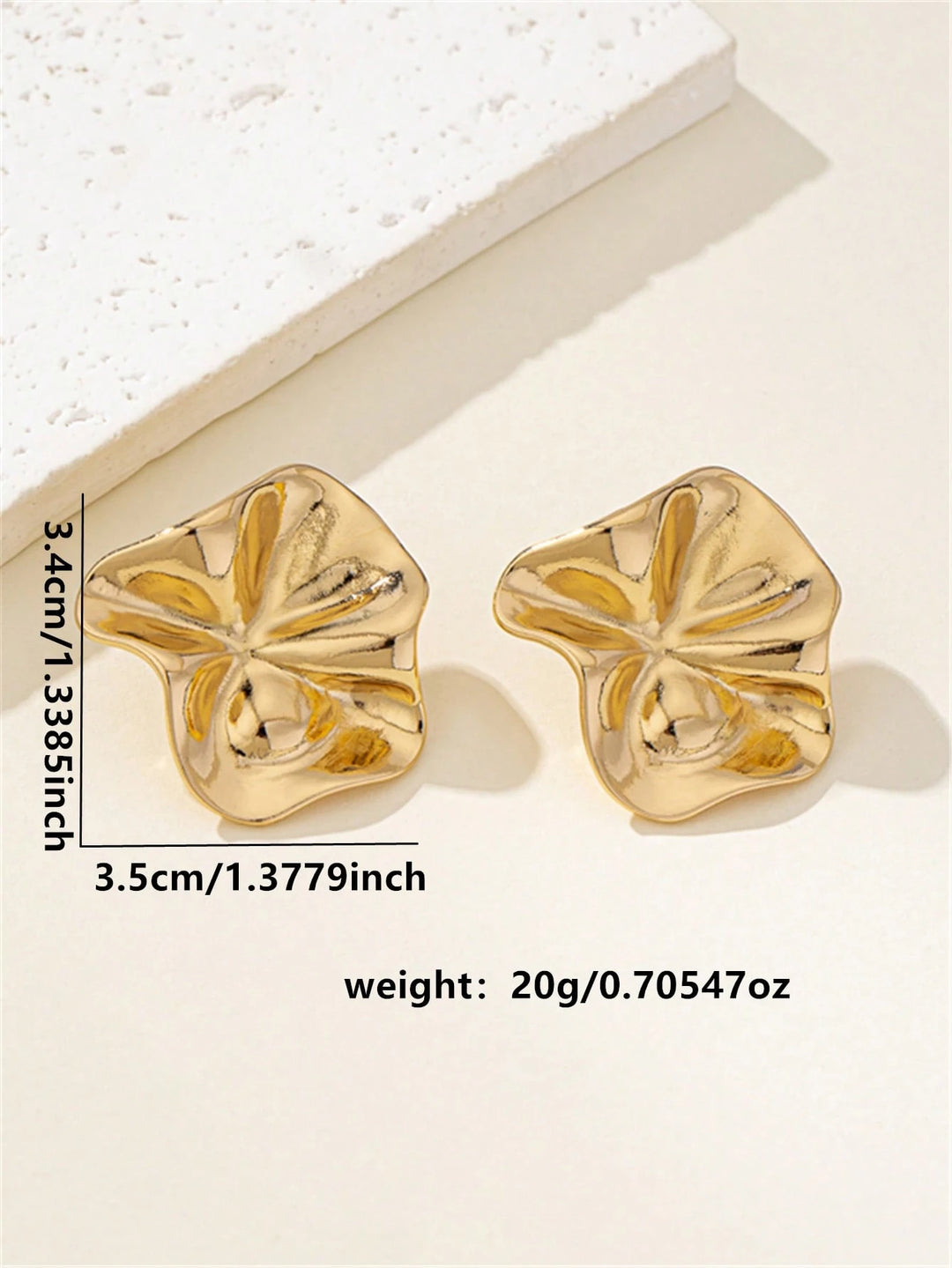 4-Petal Floral Metal Stud Earrings, Chic Geometric Design