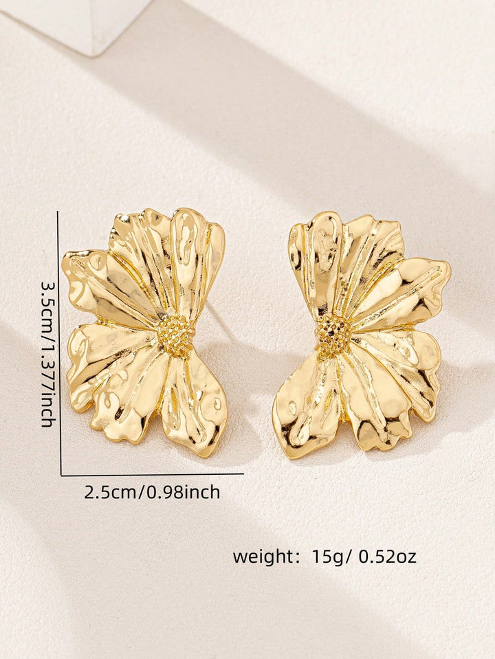 Chic Floral Petal Design Metal Stud Earrings