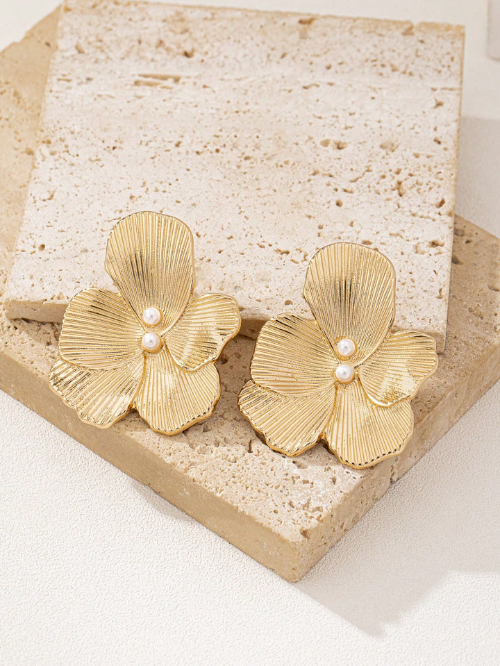 Elegant Gold-Tone Floral Stud Earrings with Pearl Accents – Statement Petal Design
