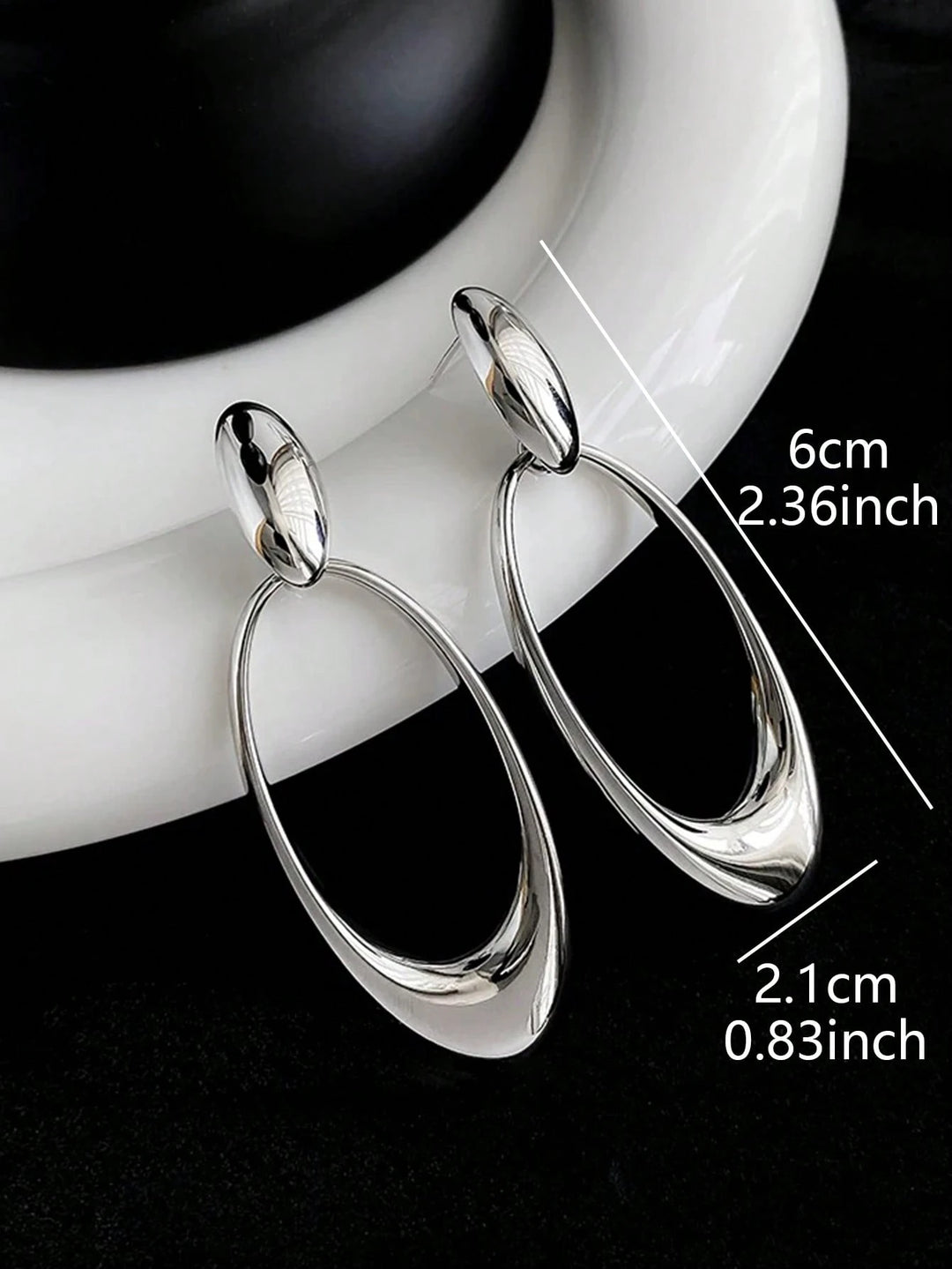 Minimalist French Geometric Earrings – Chic Luxury Jewelry