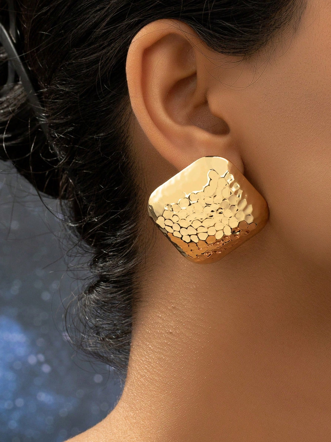 Square Metal Stud Earrings, Hammered Gold-Tone Jewelry, Casual & Versatile Accessory