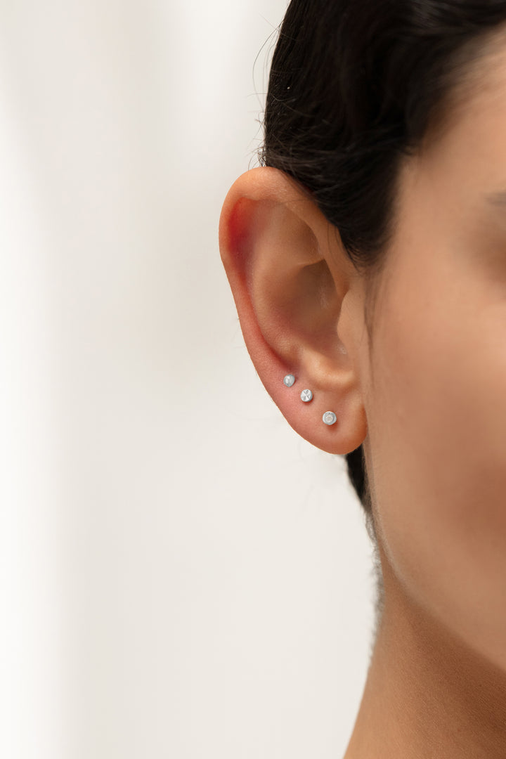 Nura Mini Nugget Flat Back Piercing Stud