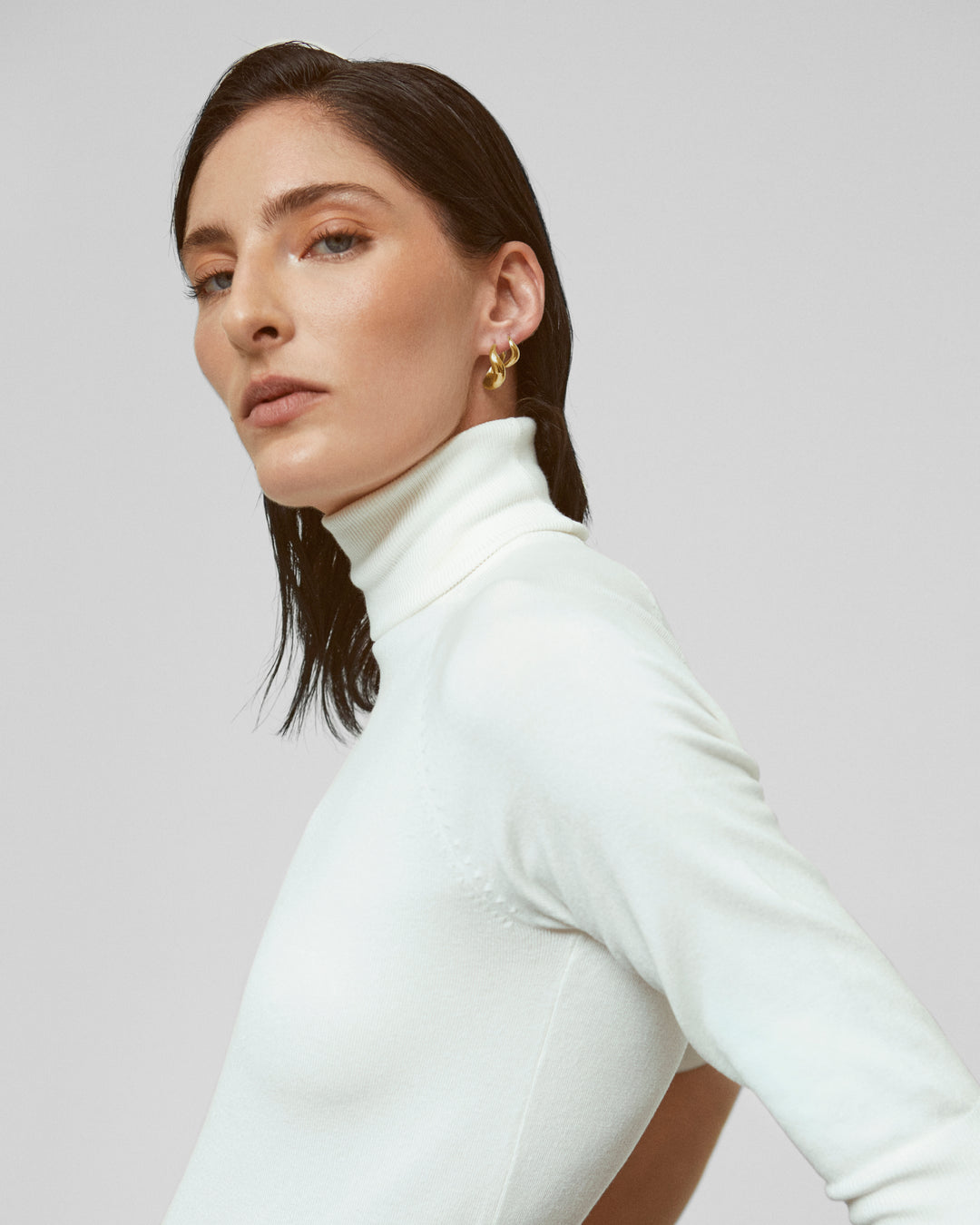 Swirl Medium Hoop Earrings