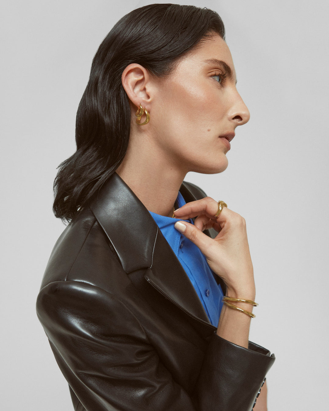 Swirl Medium Hoop Earrings