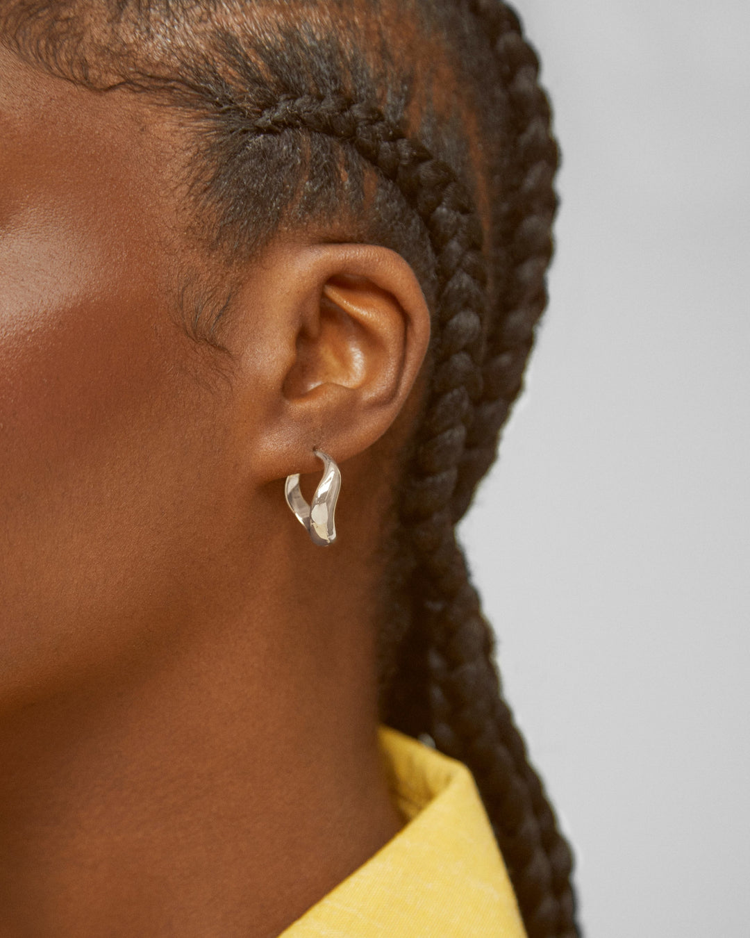 Swirl Medium Hoop Earrings