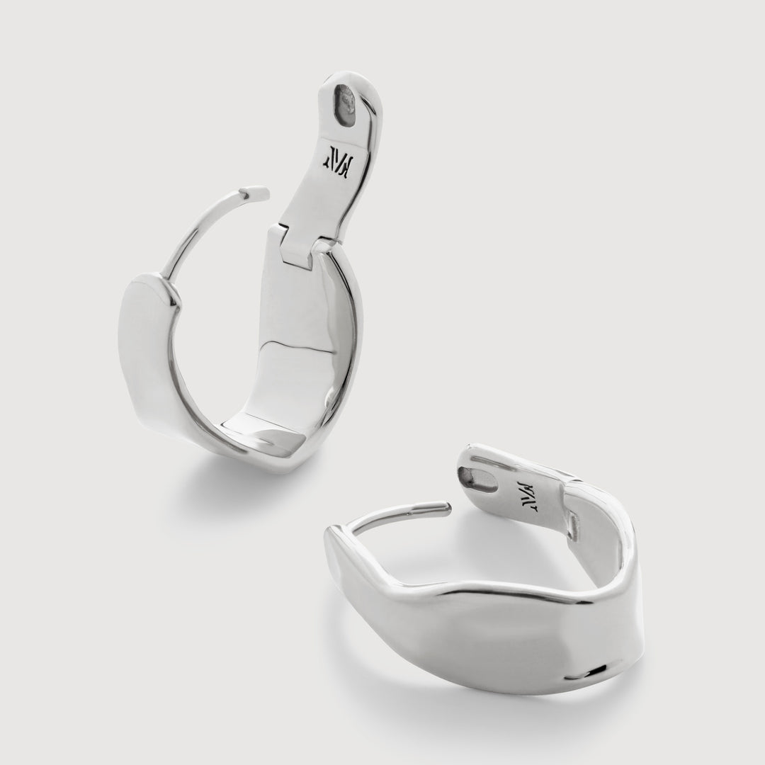 Wave Medium Hoop Earrings