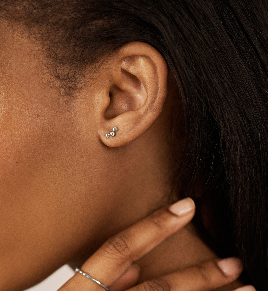 Mini Nugget Cluster Flat Back Piercing Stud