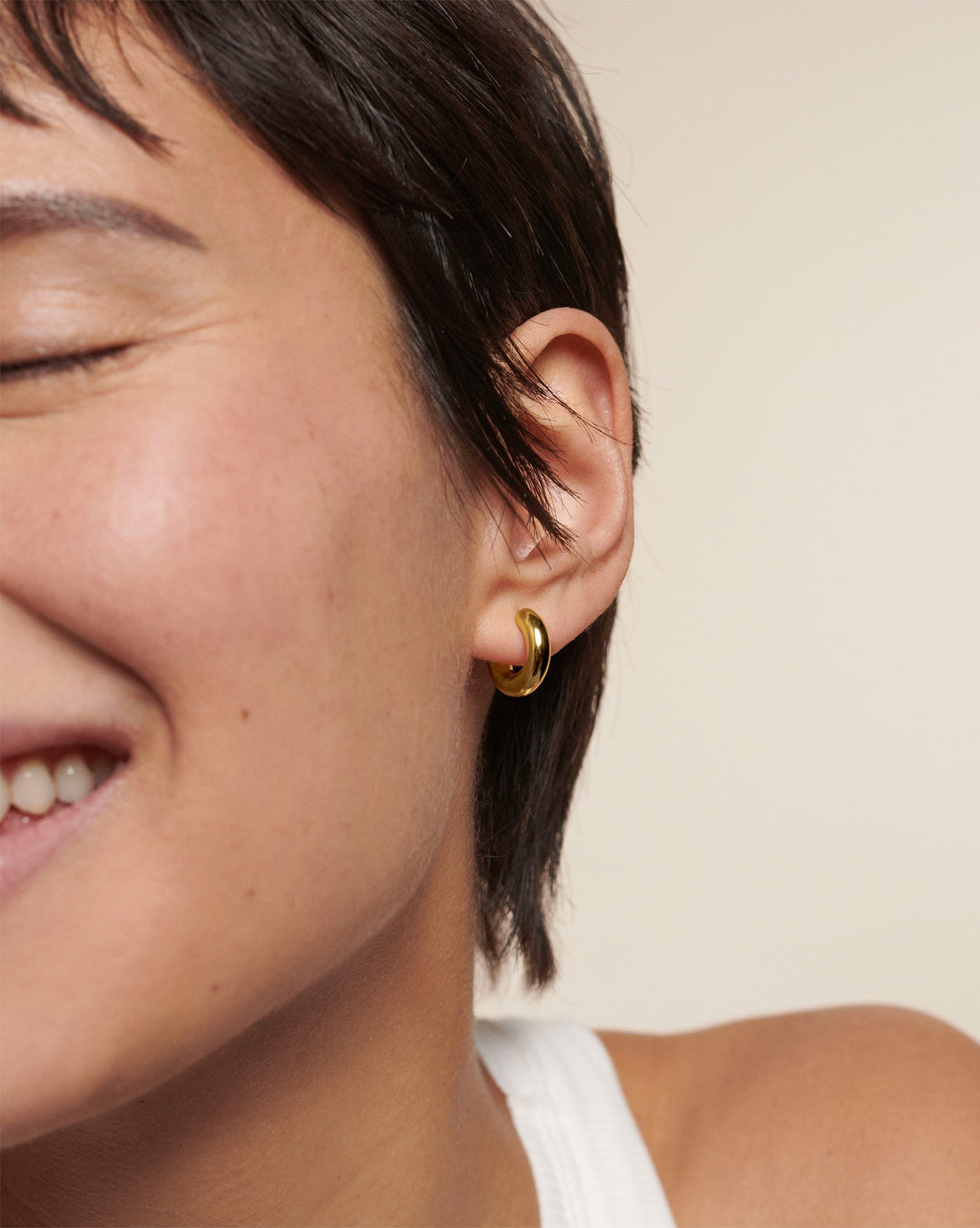 Click Medium Hoop Earrings
