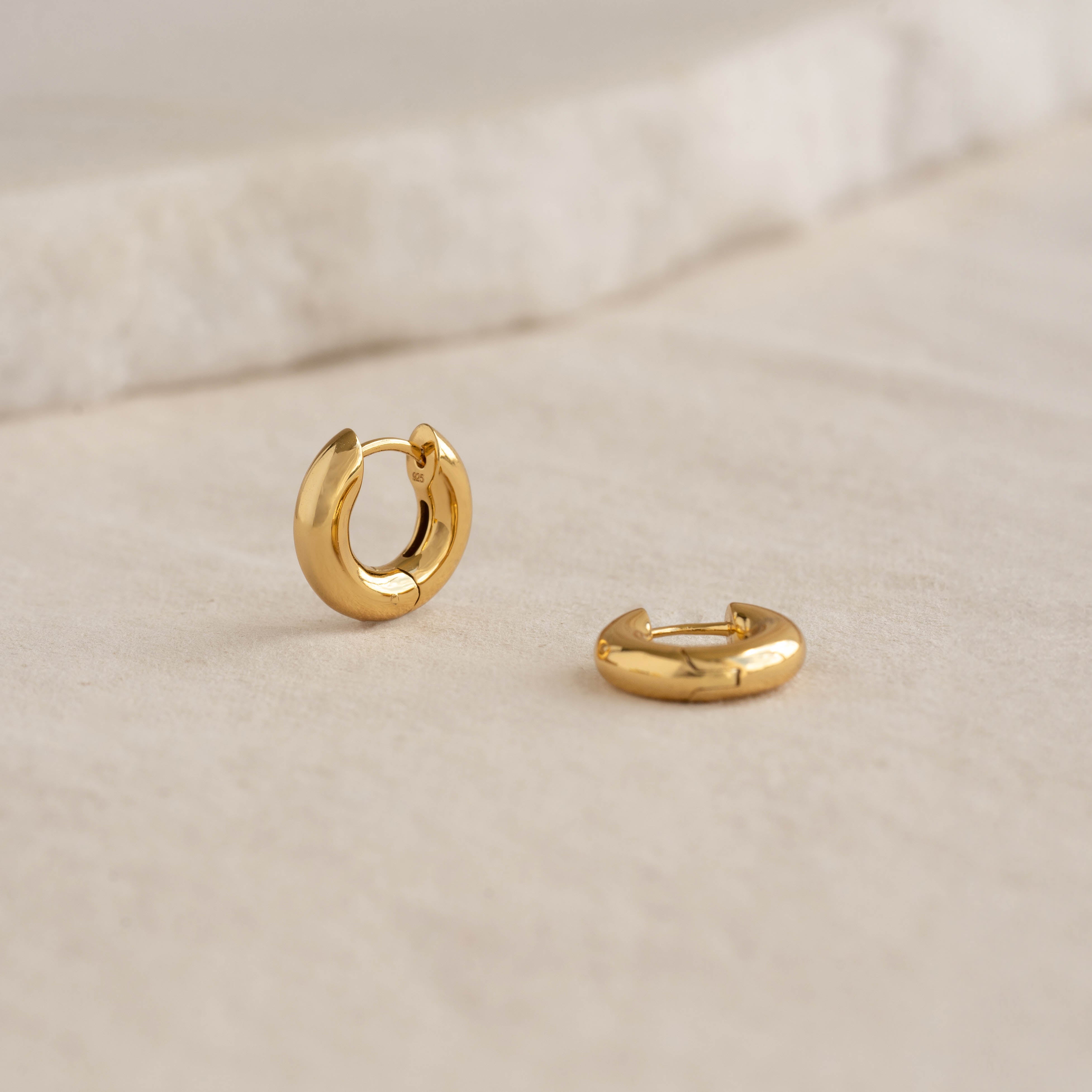 Chunky Huggie Hoop Earrings - Tove