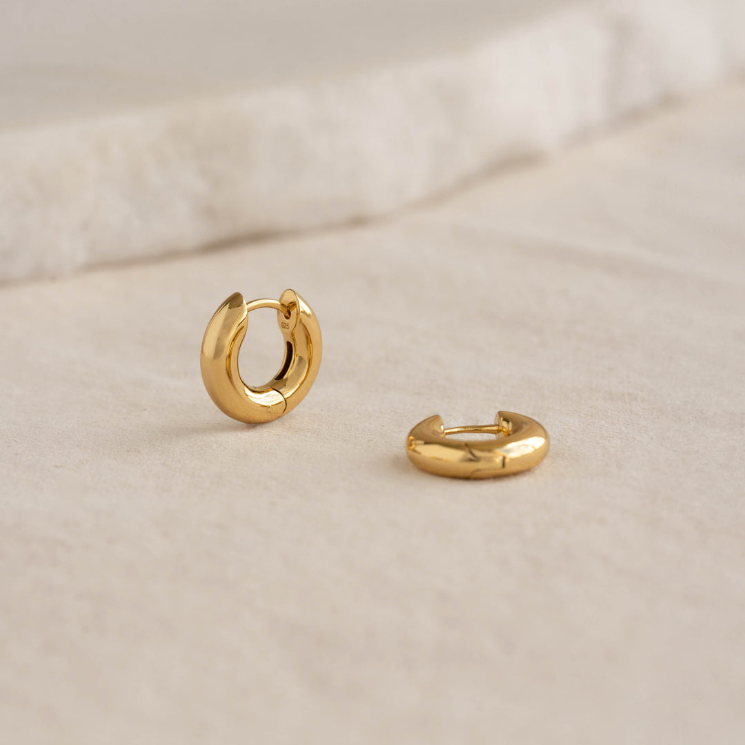 Chunky Huggie Hoop Earrings - Tove