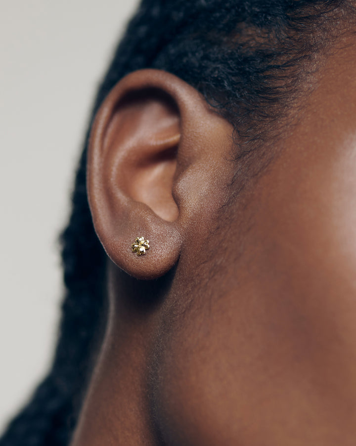 Clover Flat Back Piercing Stud