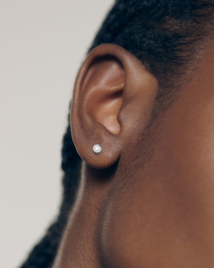 Button Pearl Flat Back Piercing Stud