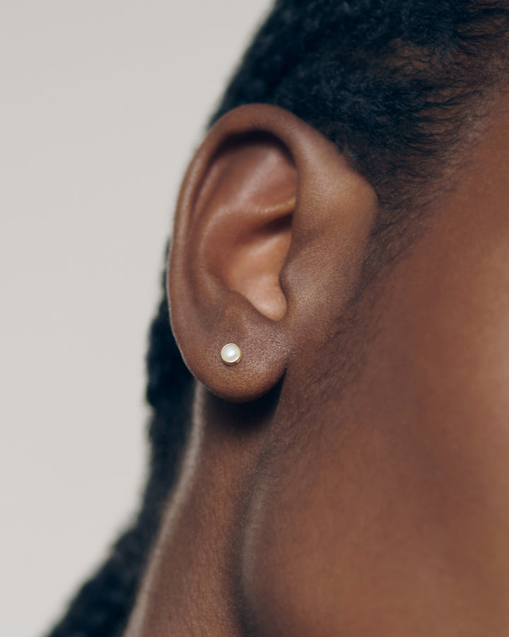 Button Pearl Flat Back Piercing Stud