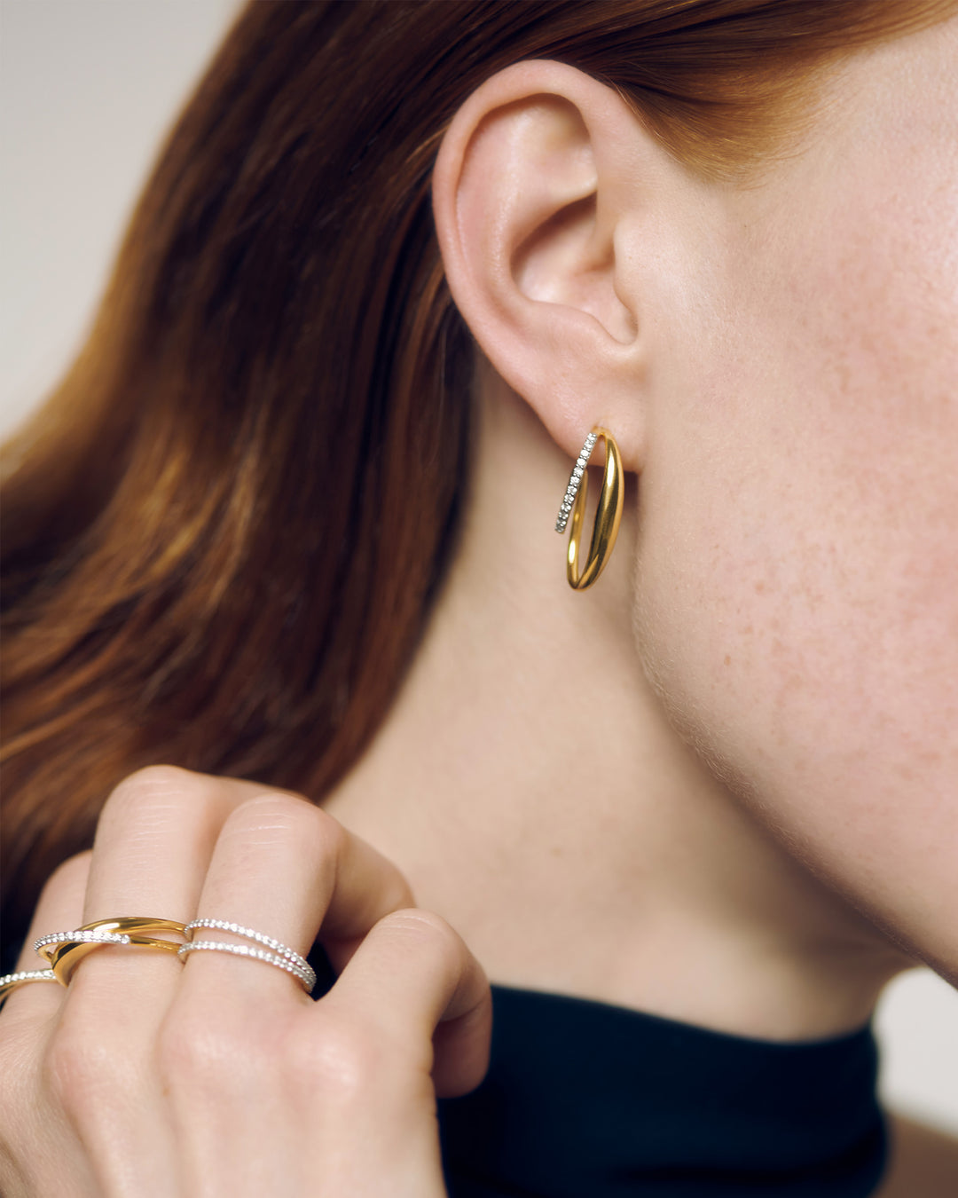 Nura Wrap Diamond Medium Hoop Earrings