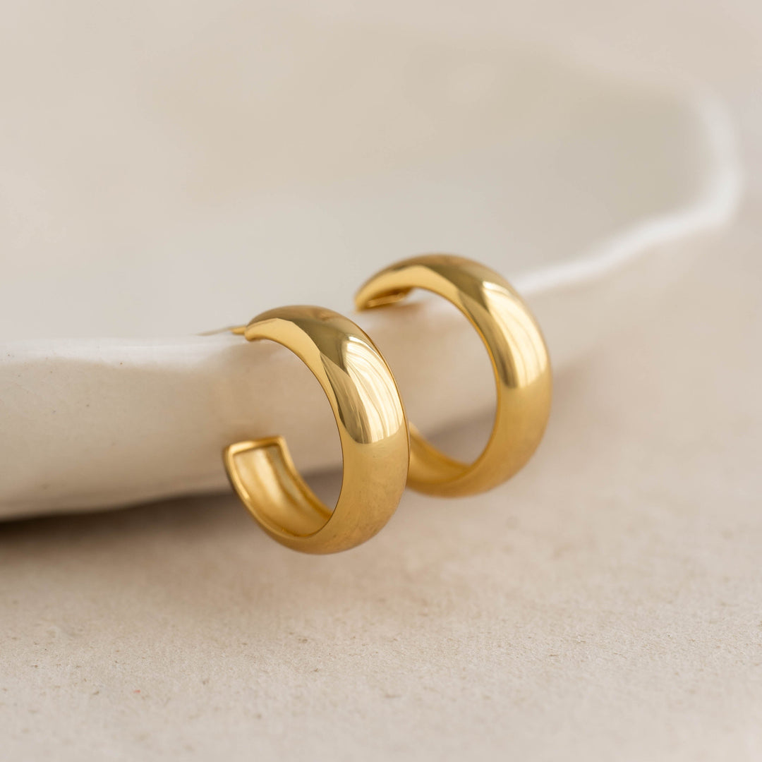 Small Bold Hoop Earrings - Ebba