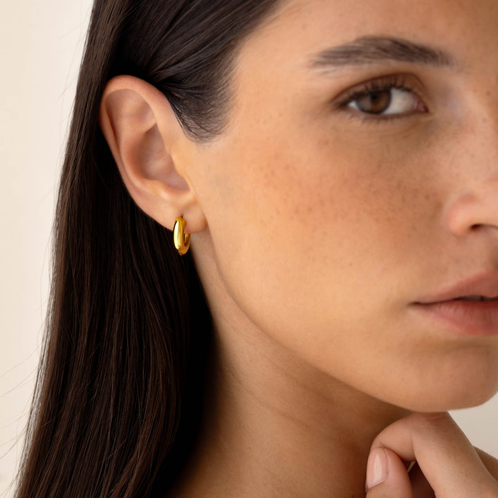 Chunky Huggie Hoop Earrings - Giulia