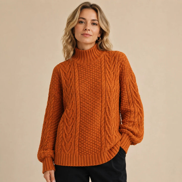 Dame sweater med rullekrave og grov snoet strik
