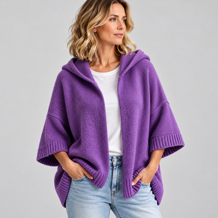 Dame strikponcho med hætte oversized pasform og åben front