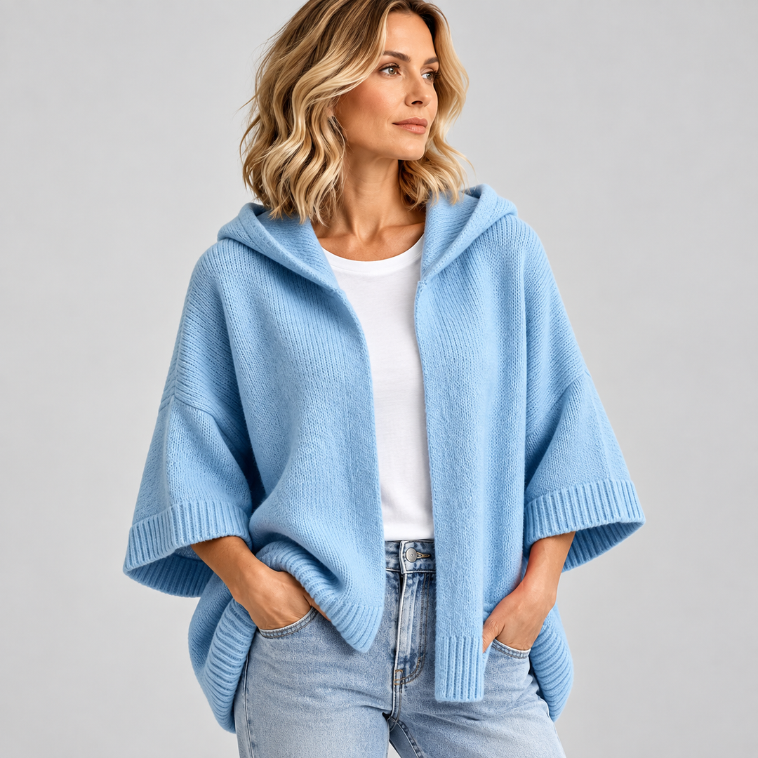 Dame strikponcho med hætte oversized pasform og åben front
