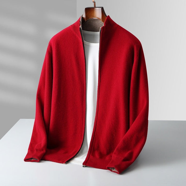 Rød cardigan til herre i cashmere med lynlås og høj krave på bøjle