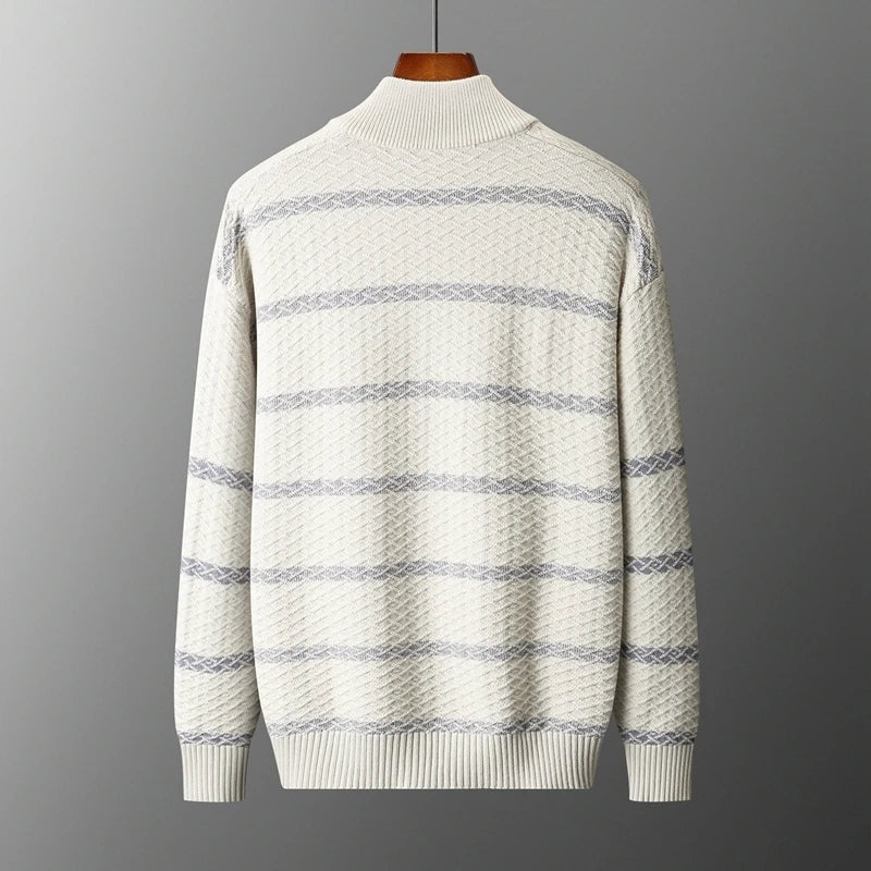 Bagside af cardigan til herre med struktureret stribet strik