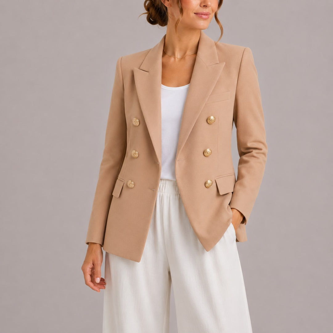 Beige figursyet blazer dame med reverskrave og guldknapper