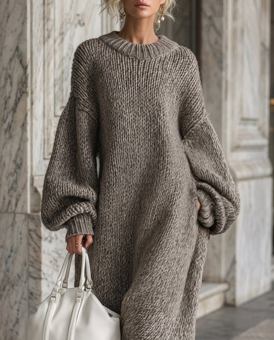 Abito in maglia grossa grigio da donna con maniche a palloncino