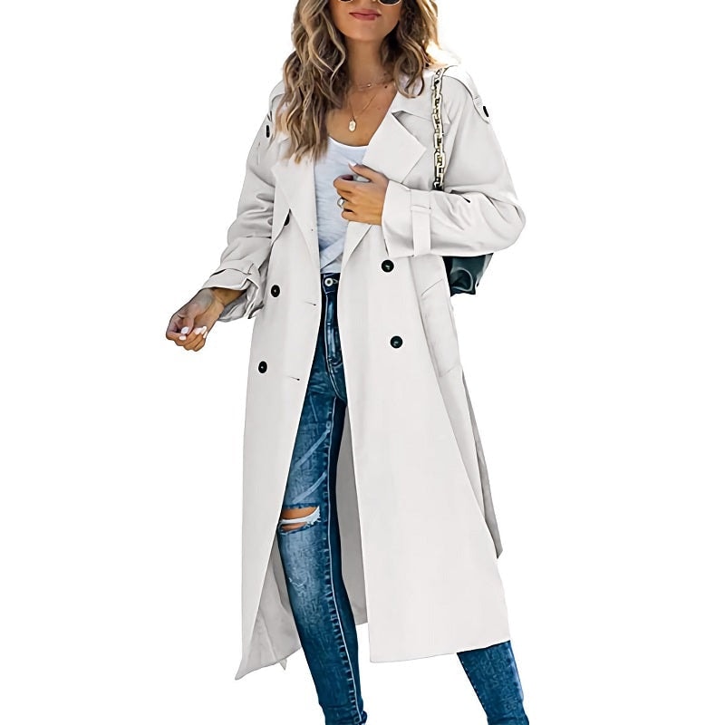 Hvid lang trenchcoat dame med dobbeltradet lukning