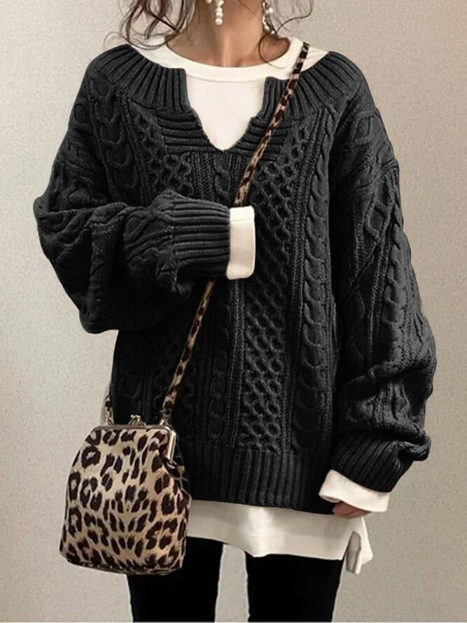Oversized strikbluse til damer med v hals og snoninger